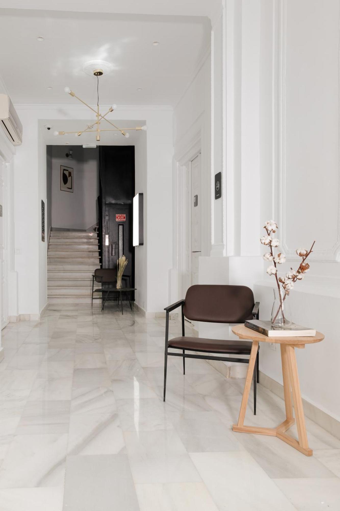 Aparthotel Sonder Santa Ana Madrid Exterior foto